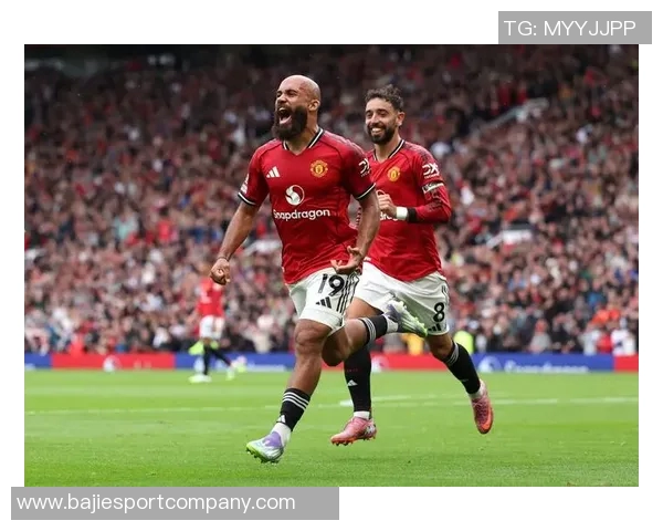 曼联官网报道姆伯莫本赛季英超无球前插跑动和预期助攻均居首位